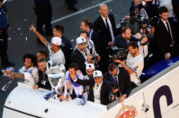 بالصور ريال مدريد يحتفل باللقب 483302354.jpg