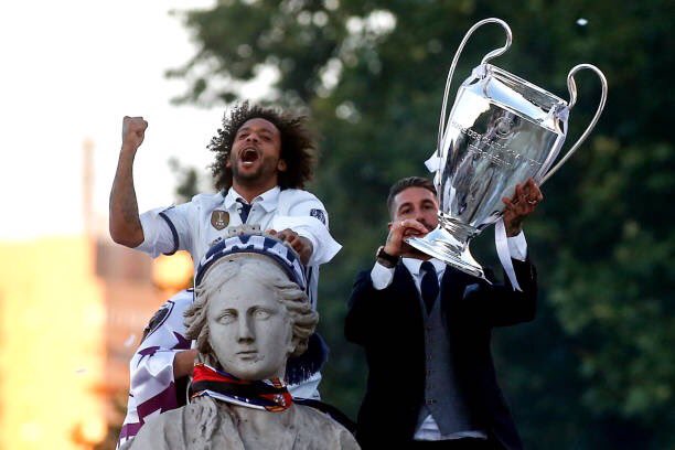 بالصور ريال مدريد يحتفل باللقب 652670610.jpg