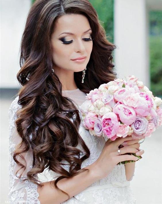 تألقي بأجمل تسريحات العروس 2018 434652345.jpg