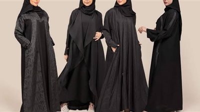 اكتشفي تشكيلة عبايات سوداء فاخرة من زهي لكل مناسباتك