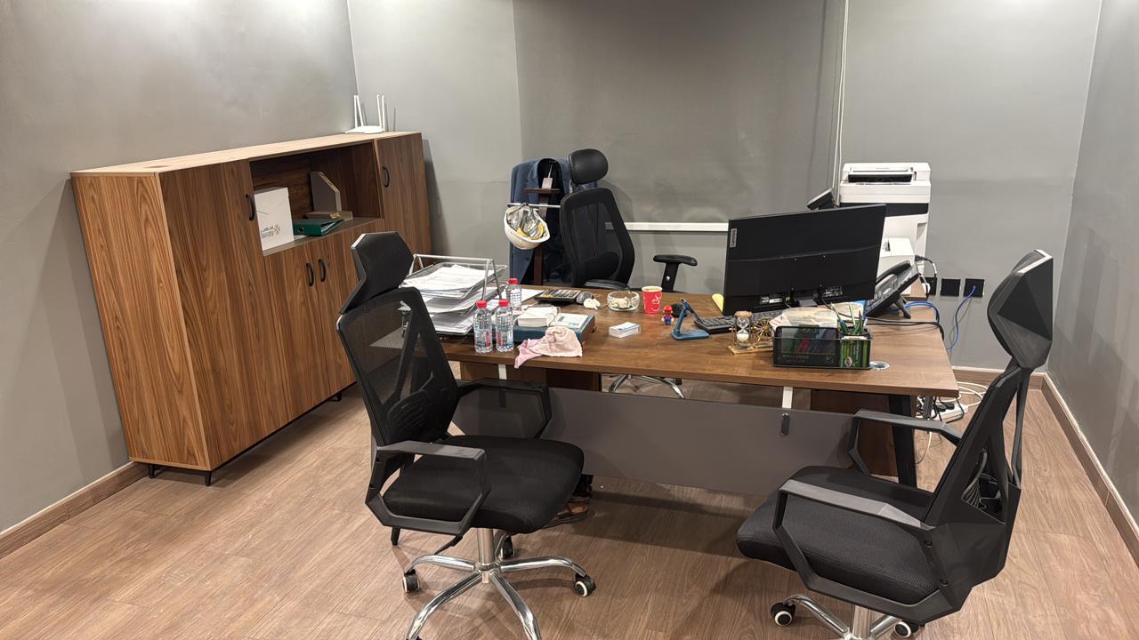 شراء اثاث مكتبي مستعمل بالرياض