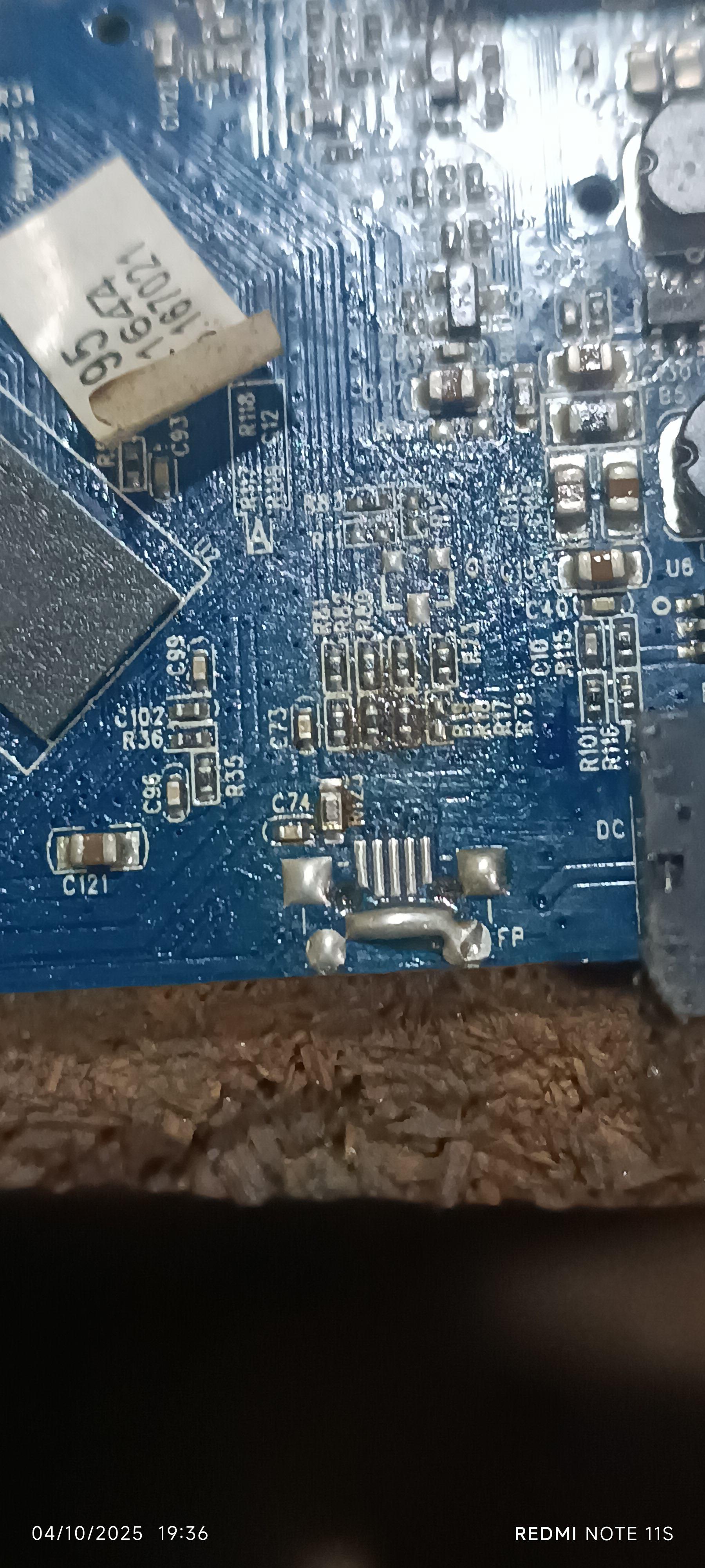 600357587