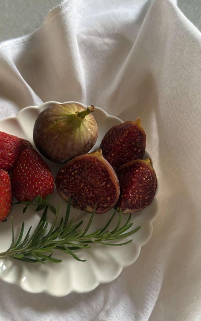 ���� ����� ���� ����� ����~