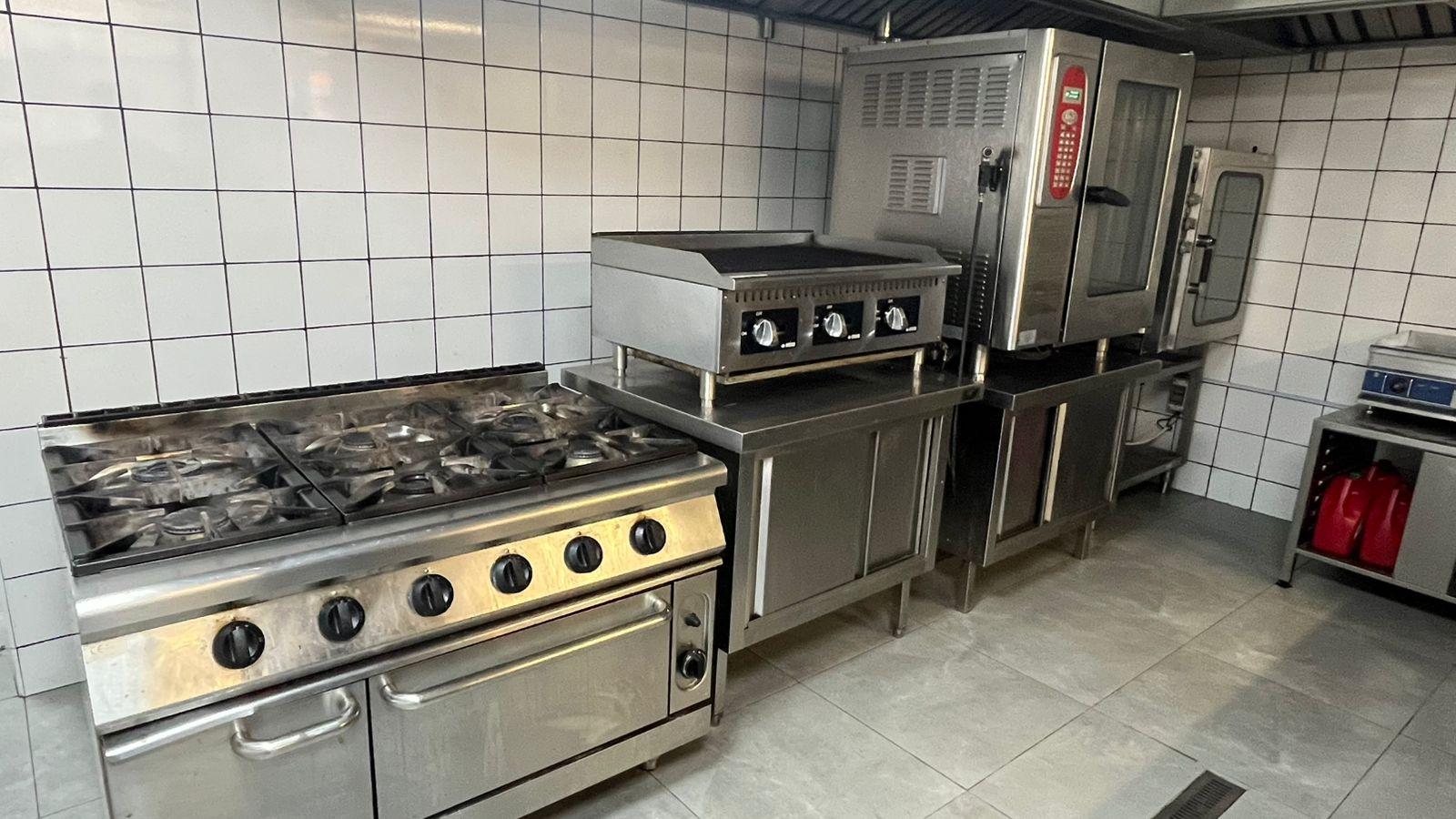 شراء معدات مطاعم مستعملة شمال الرياض